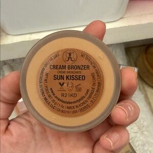 Anastasia Beverly Hills Cream Bronzer - Sun Kissed Tan